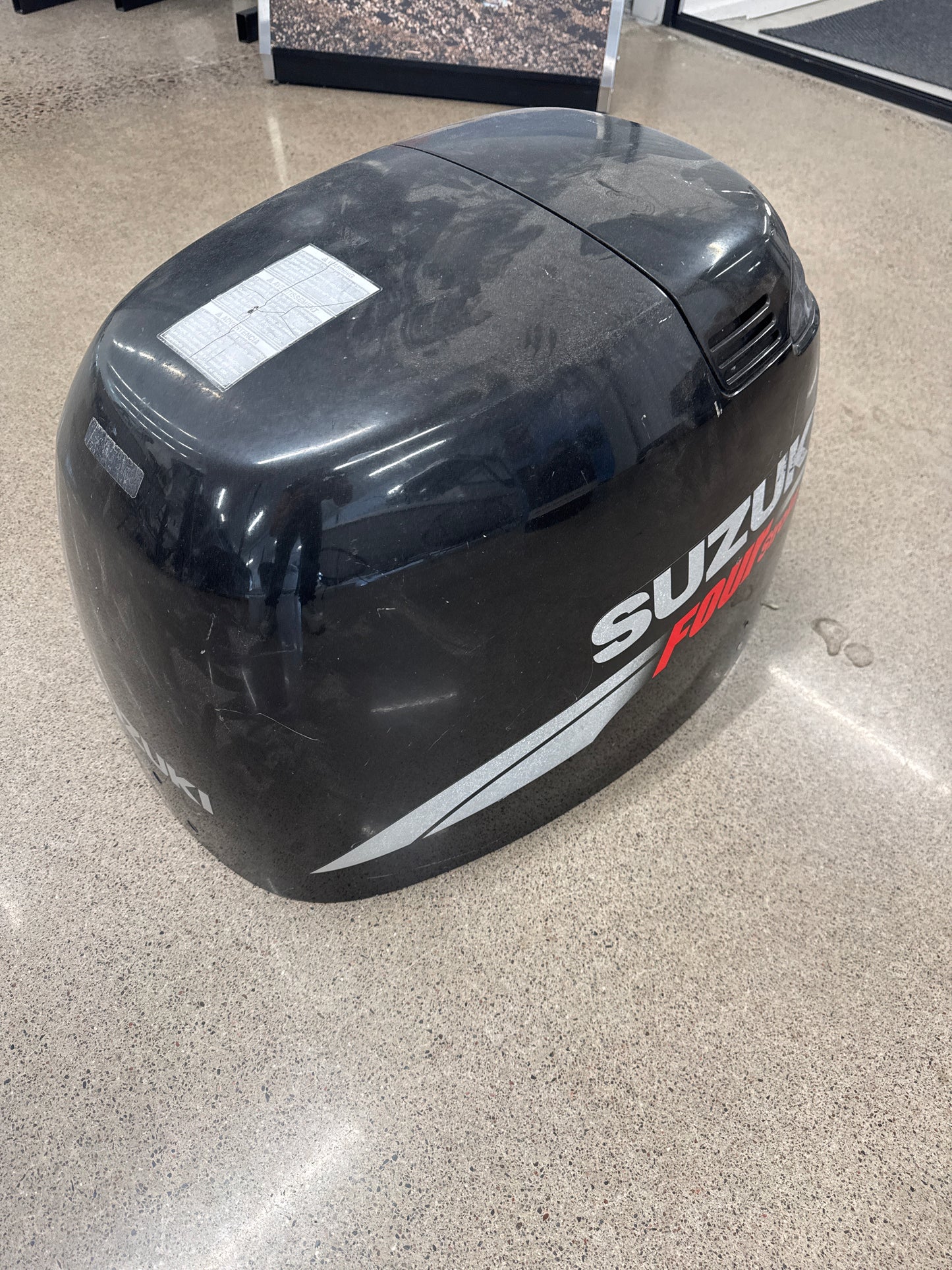Suzuki motorkåpa 90hk