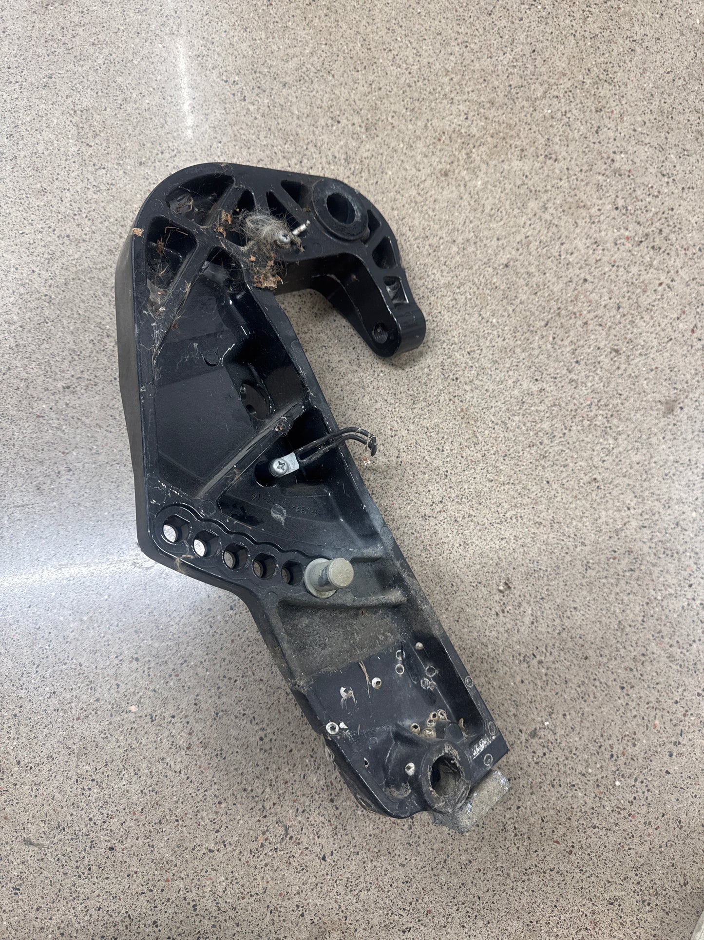 Suzuki bracket DF40-50hk