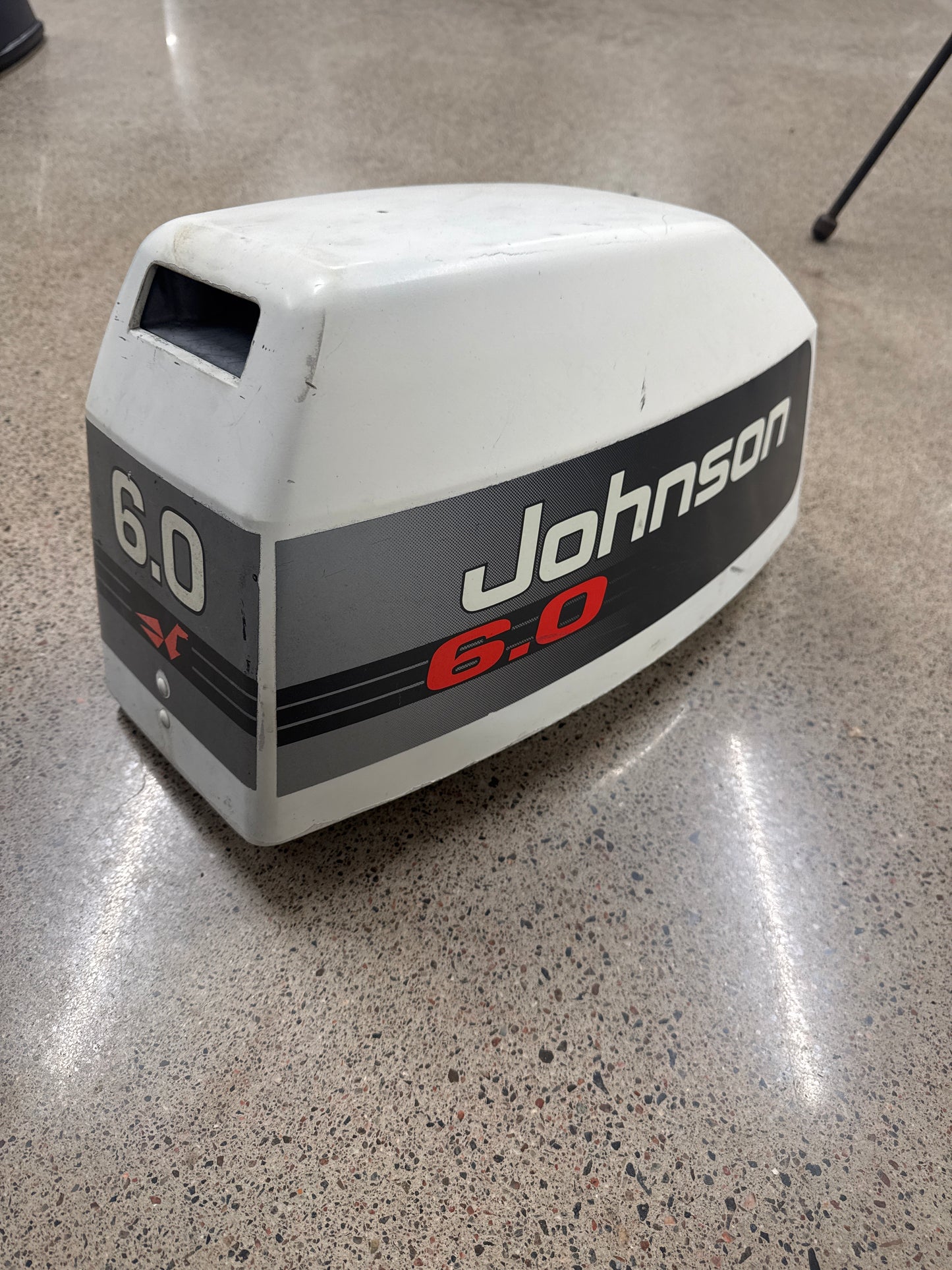 Johnson motorkåpa 6hk