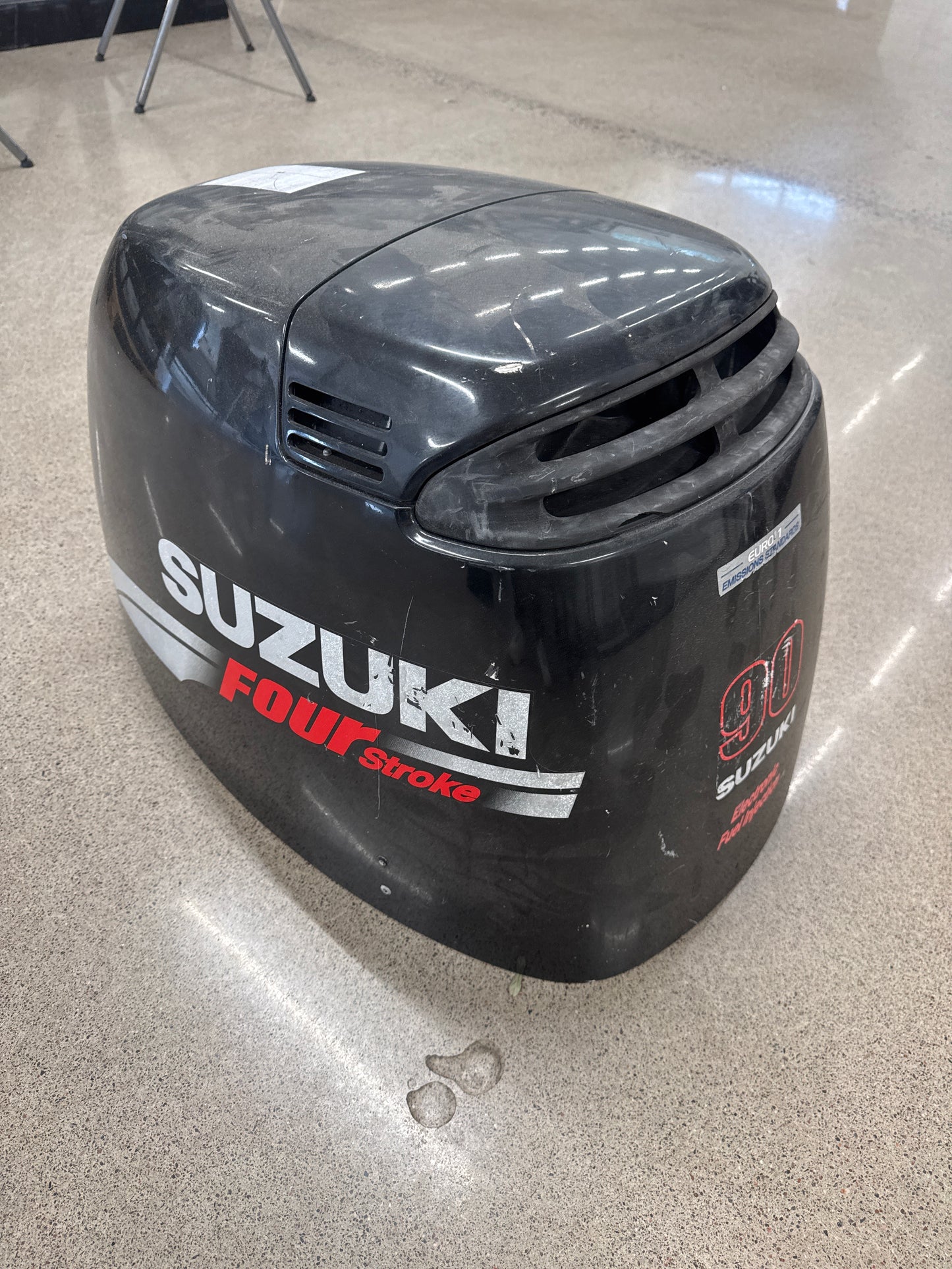 Suzuki motorkåpa 90hk