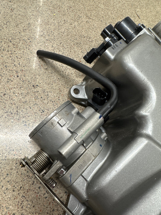 Suzuki kåpa insug 225hk