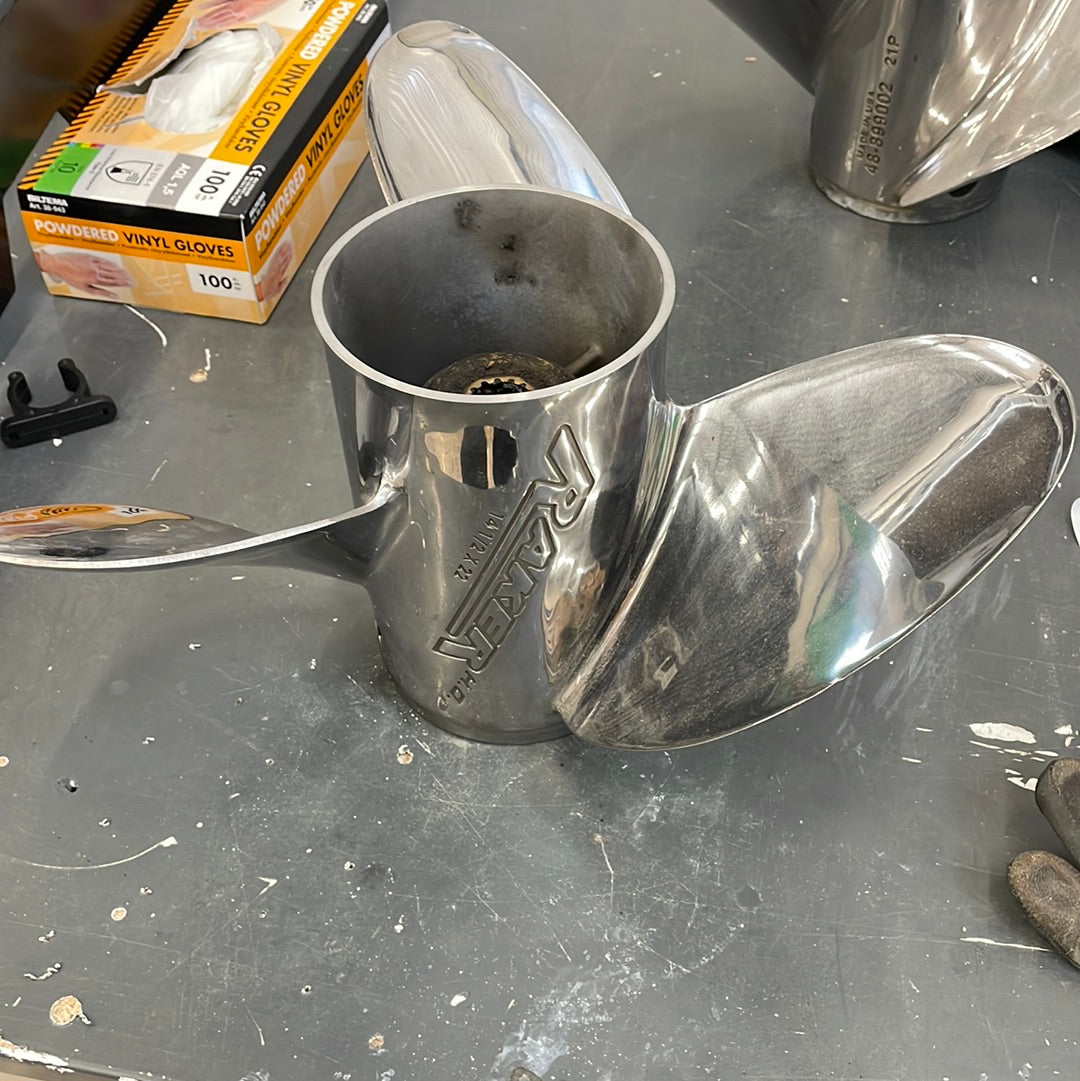 Omc propeller Raker 14 1/2 X 22 177304
