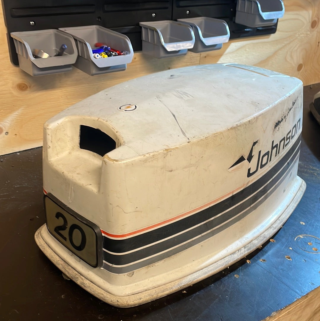 Omc motorkåpa 20hk