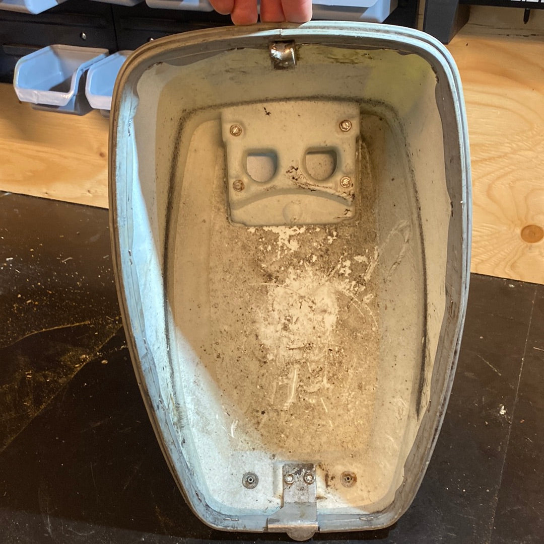 Omc motorkåpa 15hk