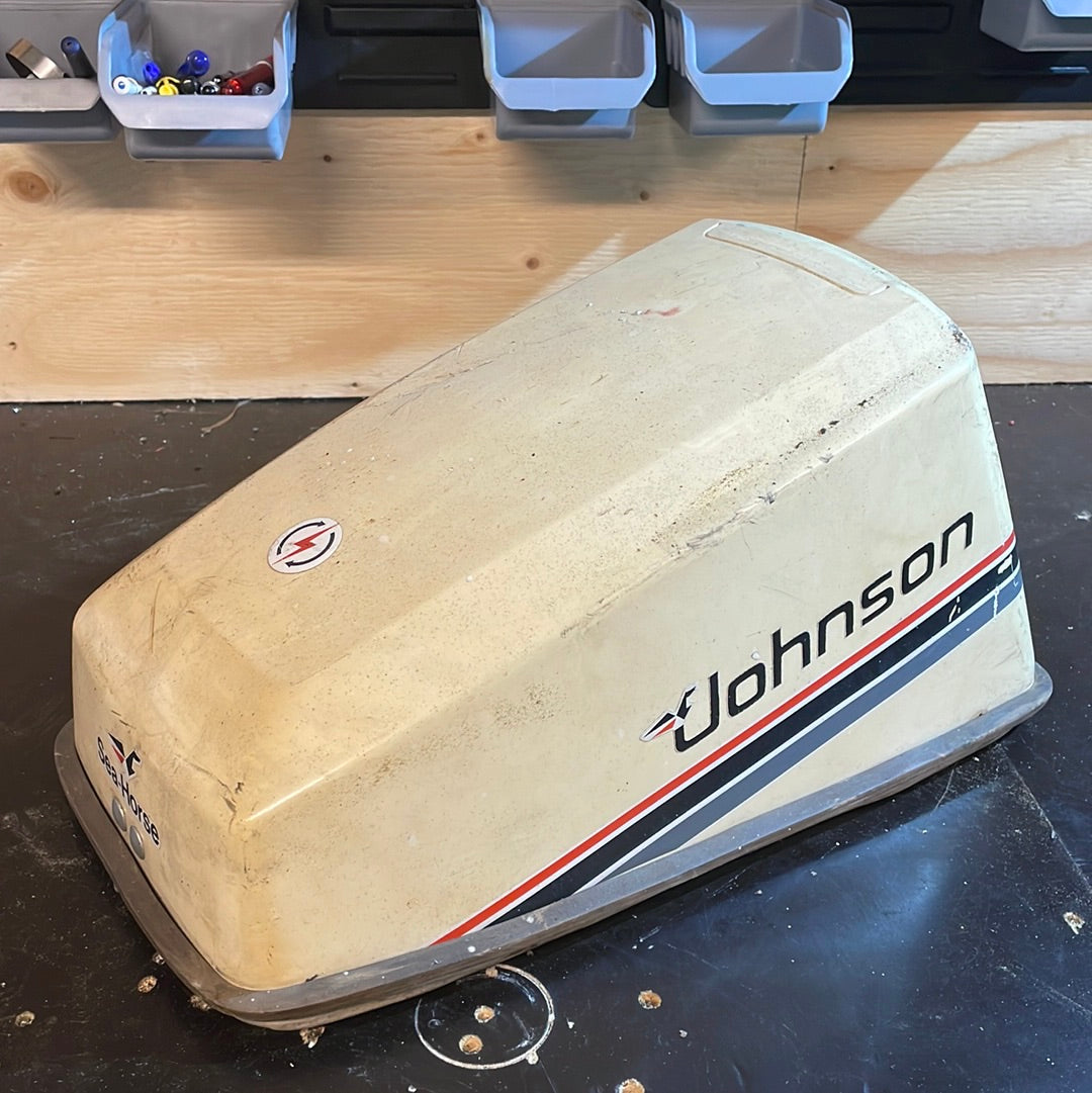 Omc motorkåpa 5hk