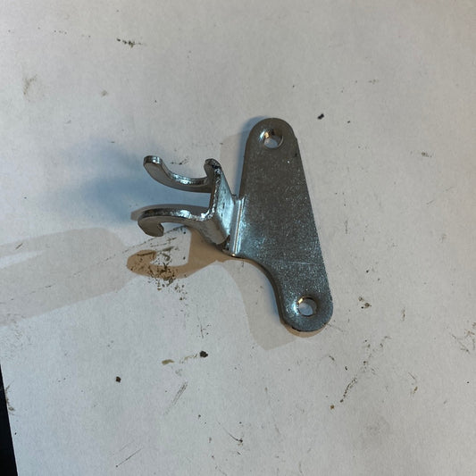 Omc hållare för gas/växelvajer