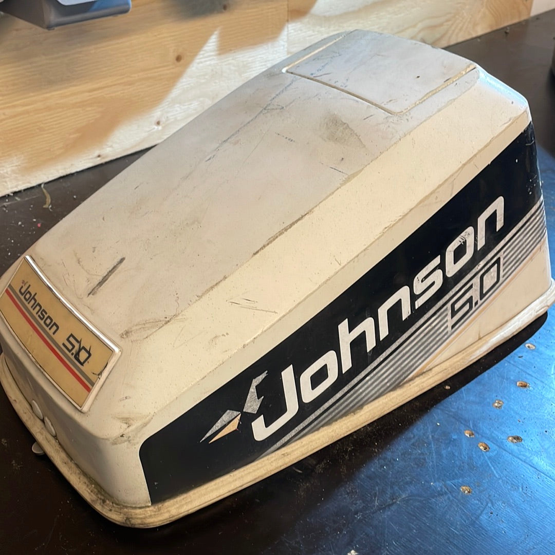 Omc motorkåpa 5hk