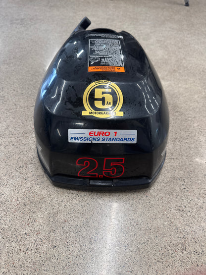 Suzuki motorkåpa 2.5hk med startaparat