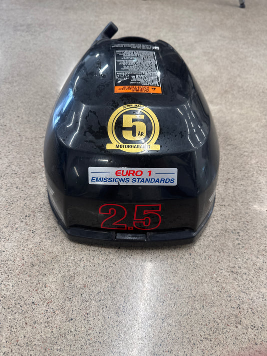 Suzuki motorkåpa 2.5hk med startaparat