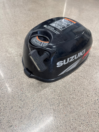 Suzuki motorkåpa 2.5hk med startaparat
