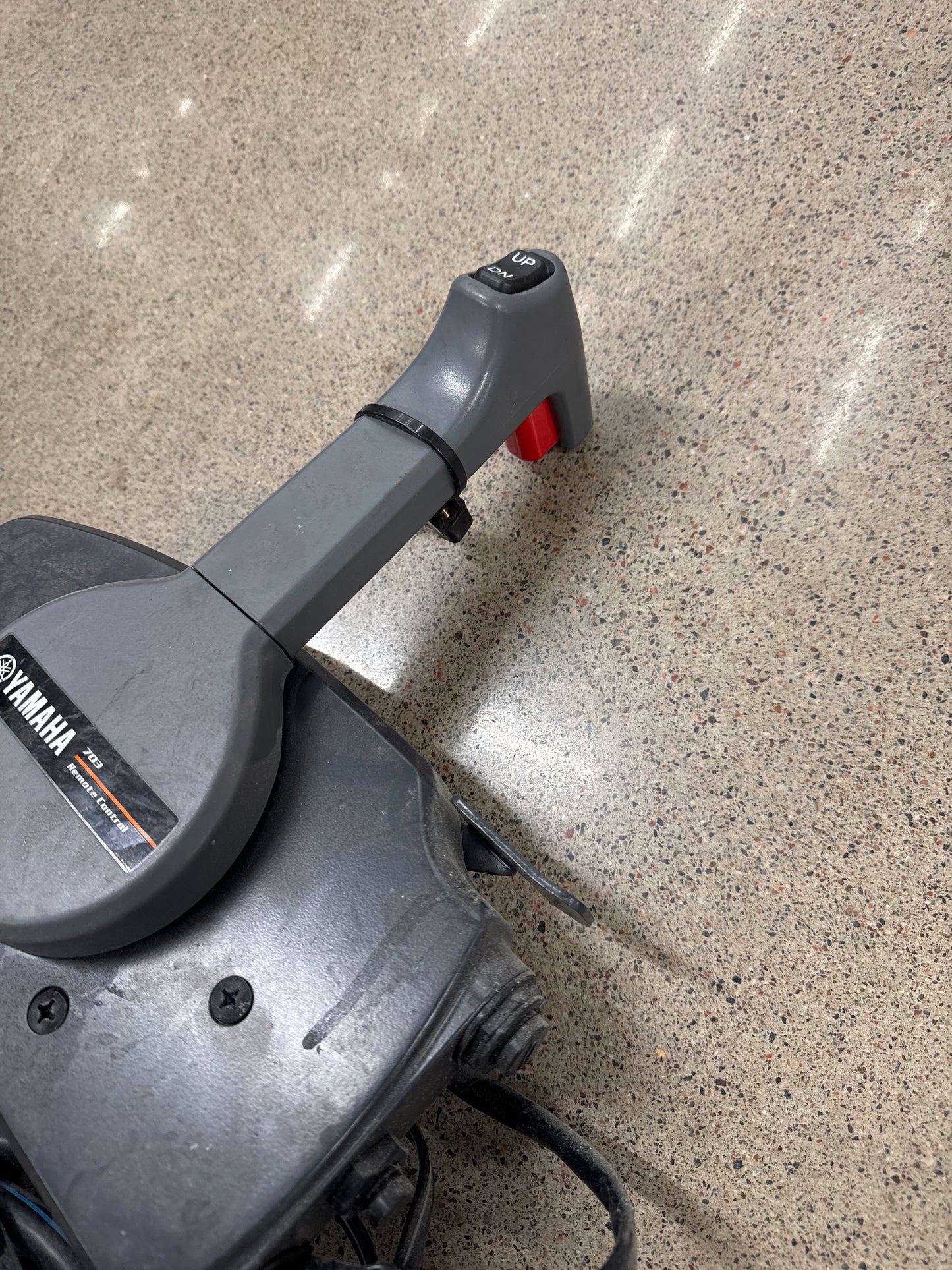 Yamaha 703 reglage utan nyckel