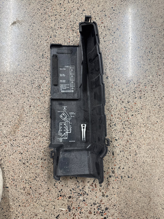 Mercury säkringskåpa 6d8-81919-00