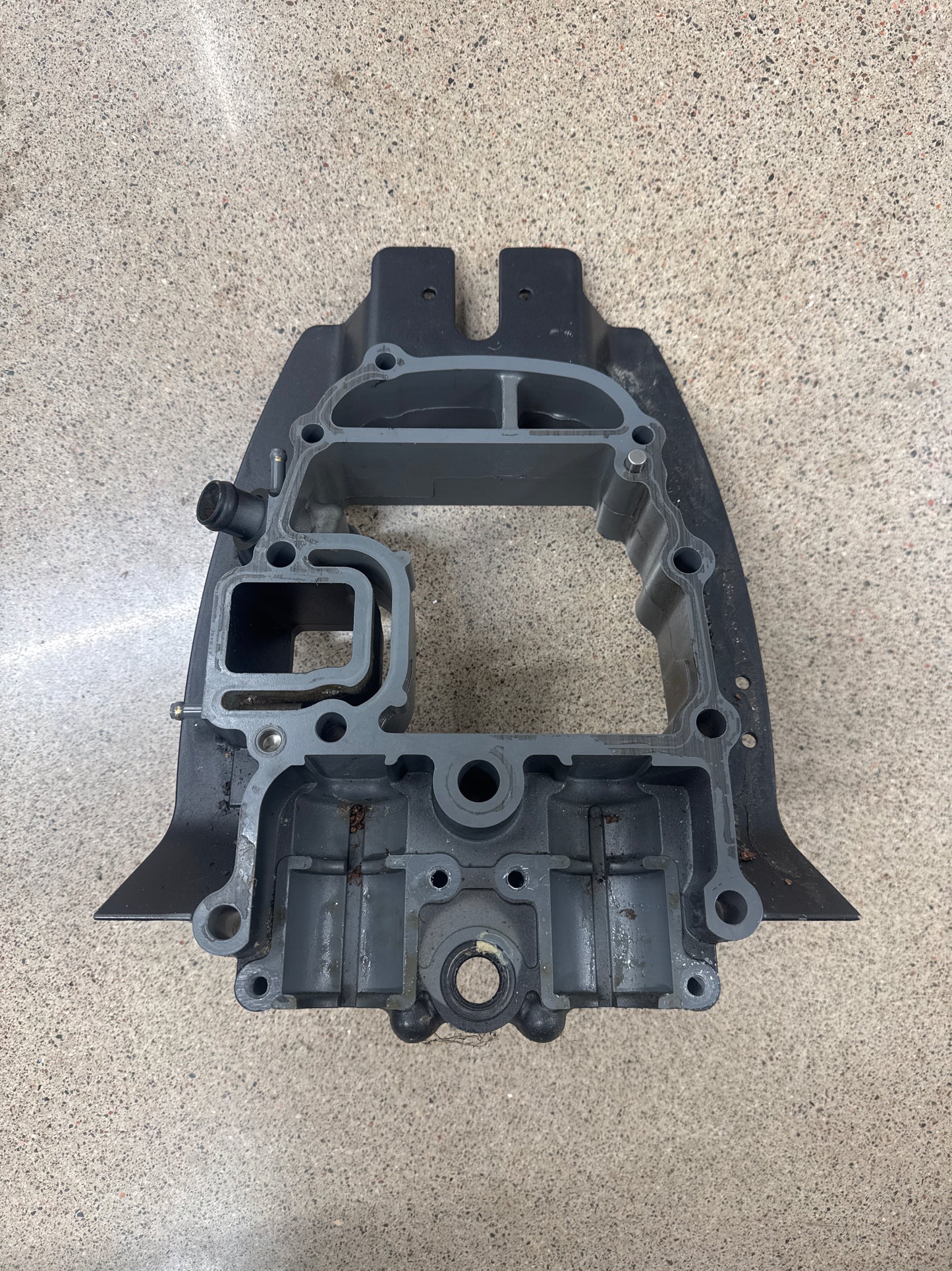 Suzuki mellanplatta 40hk