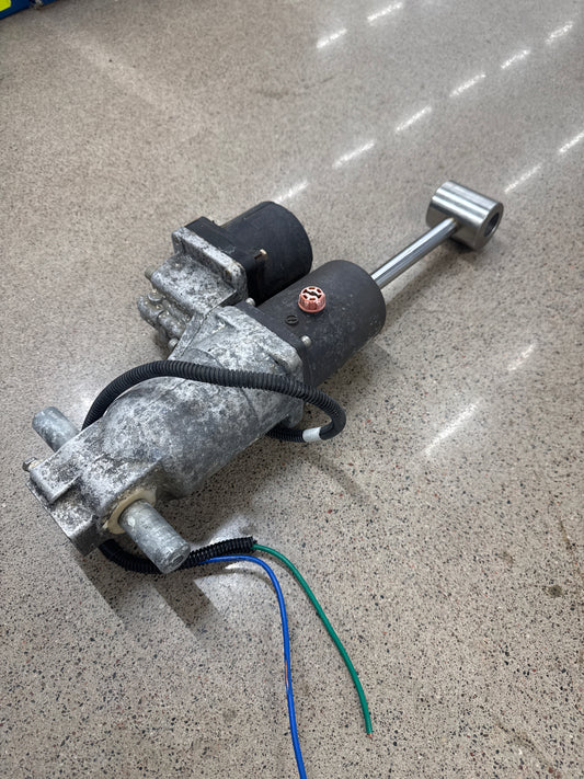 Suzuki Powertrim DF90