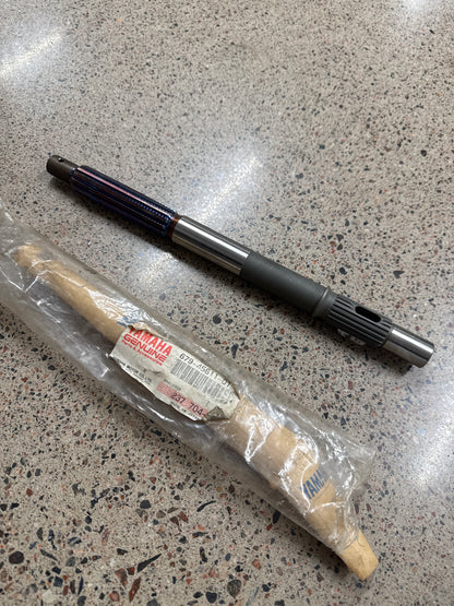 Yamaha propelleraxel 679-45611-01