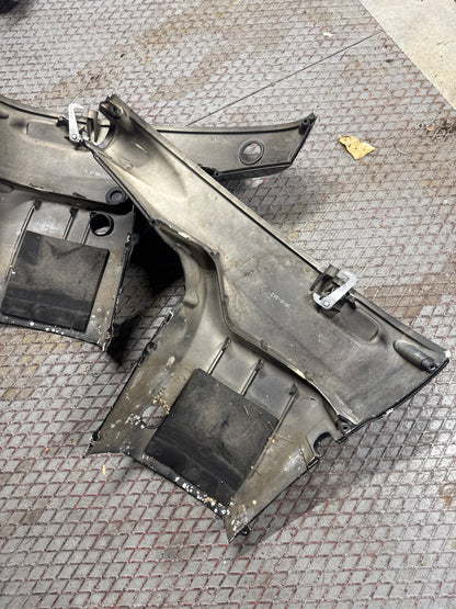 Suzuki sidokåpor df90 (par)