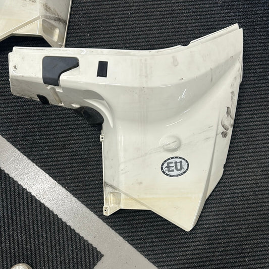 Sidokåpor Evinrude e-tec 150hk par