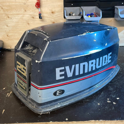 Omc motorkåpa 25hk