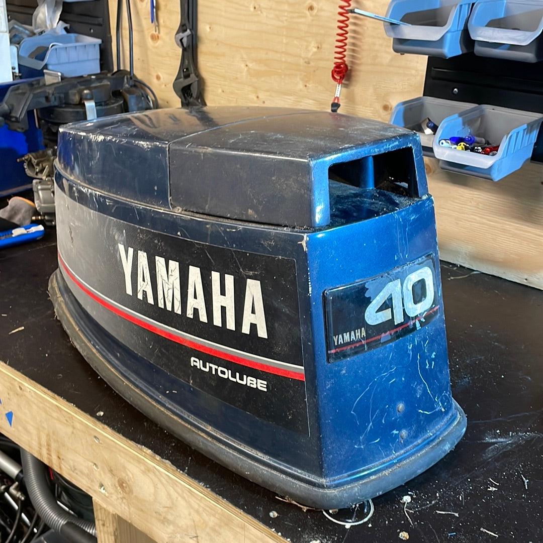 Yamaha motorkåpa 40hk