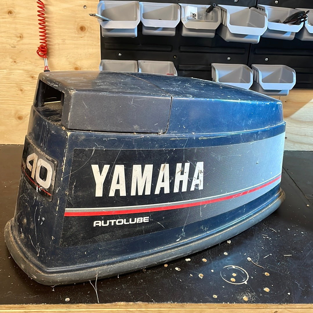 Yamaha motorkåpa 40hk