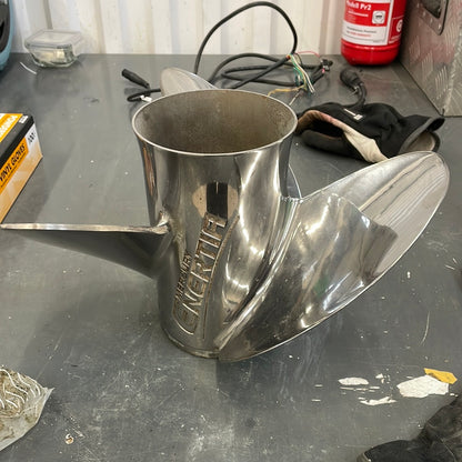 Mercury propeller Enertia 21P 48-899002