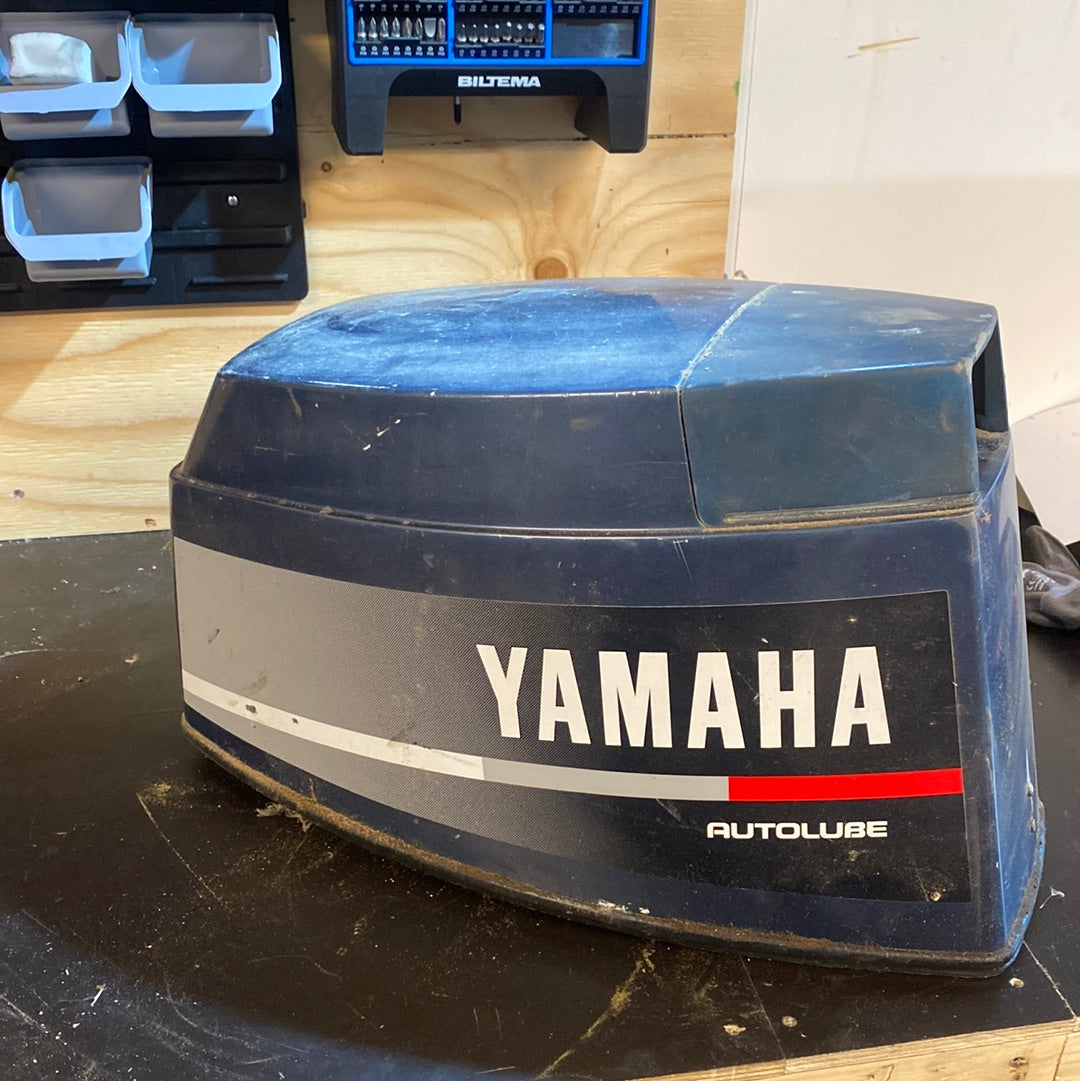 Yamaha motorkåpa 30hk