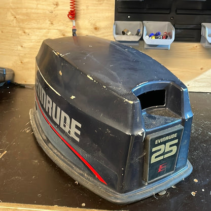 Omc motorkåpa 25hk